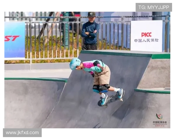 2025滑板赛季青春崛起：新生代选手席卷世界舞台，引领街式碗池双赛潮流